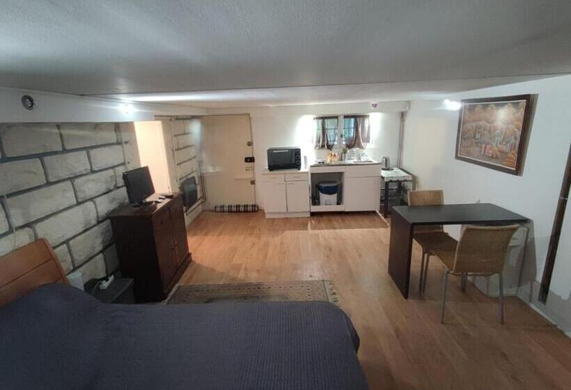 Пансион Studio Privé Dans Maison