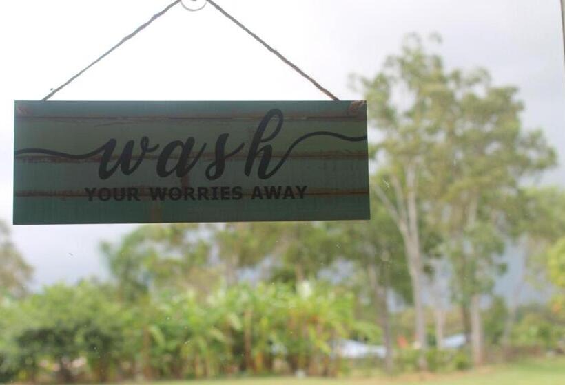 펜션 The Woodlands Hideaway   Premium Acreage Guesthouse