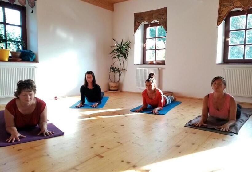 פנסיון Yogashrama Traditional