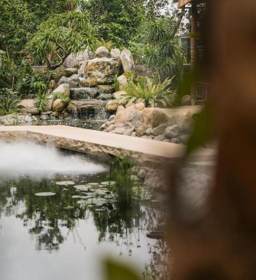 استراحتگاه Hillstay Villa Homestay