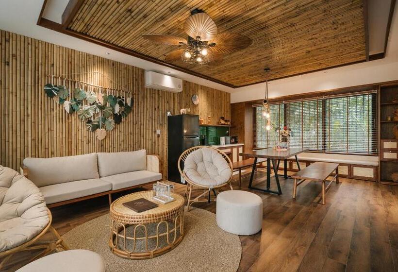 استراحتگاه Hillstay Villa Homestay