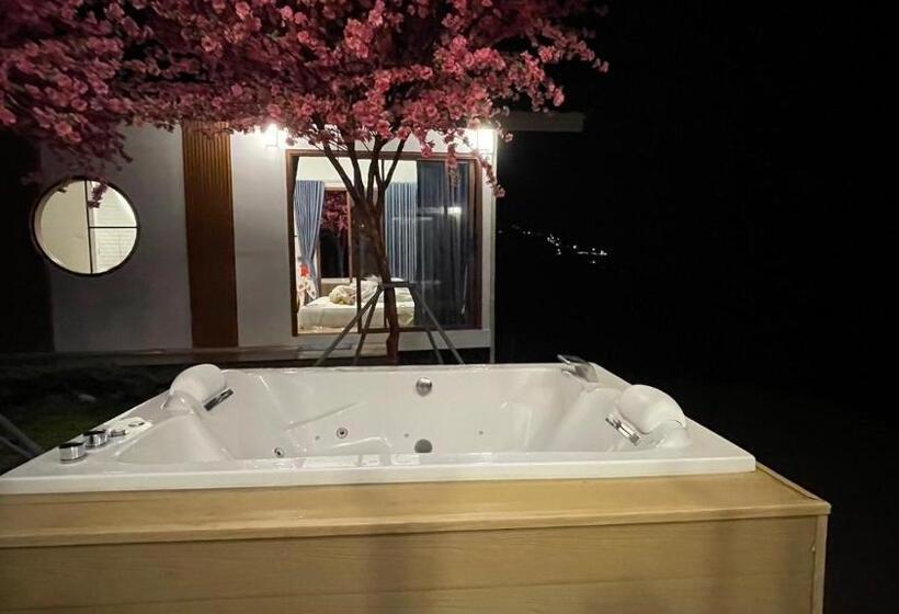 Lomakeskus Sirine​ Onsen​ รีสอร์ทออนเซนวิวทะเลหมอก