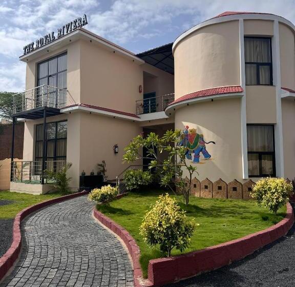 The Royal Rivera Resort