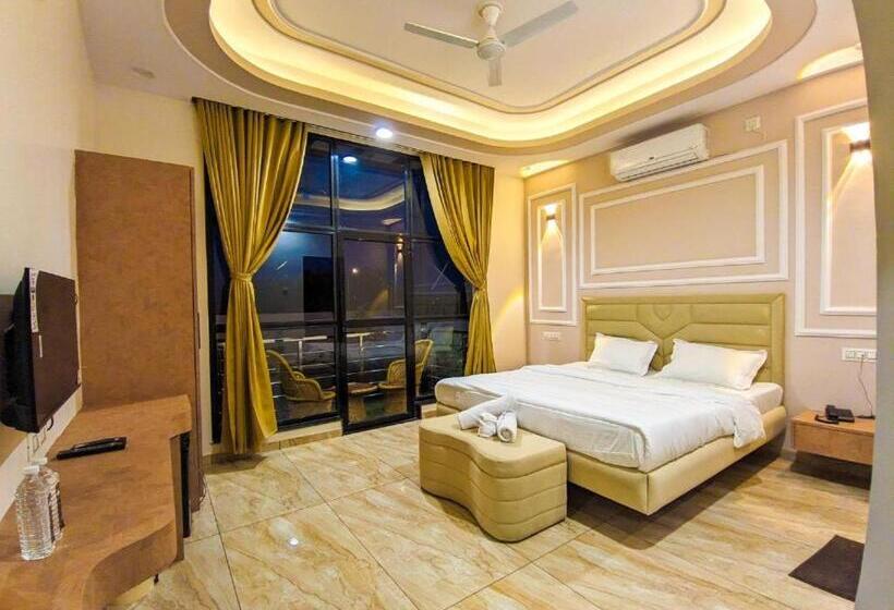 The Royal Rivera Resort