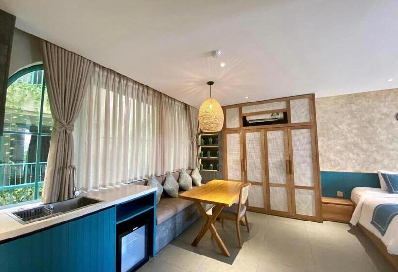 Solmare Hotel & Shampoo Spa