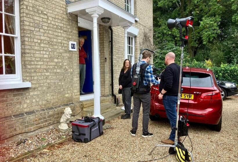 Yew Tree House, Bed & Breakfast In Colchester