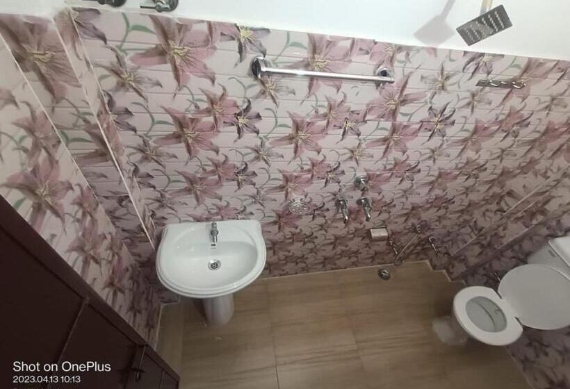 Abhishek Hotel , Sonprayag