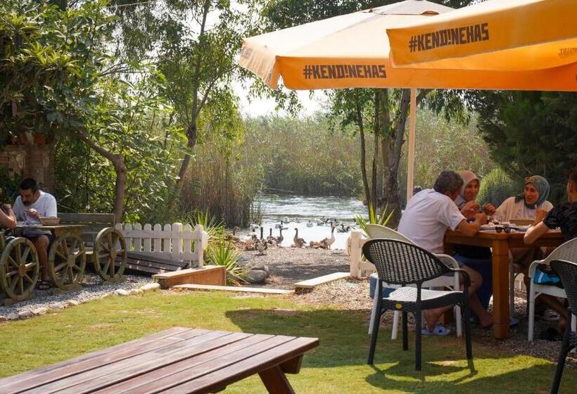 Akyaka Nehir Butik Otel