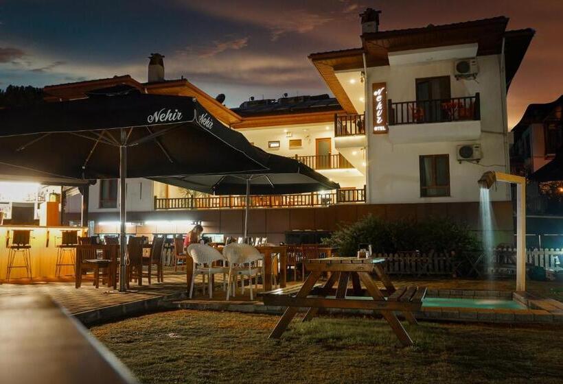 Akyaka Nehir Butik Otel