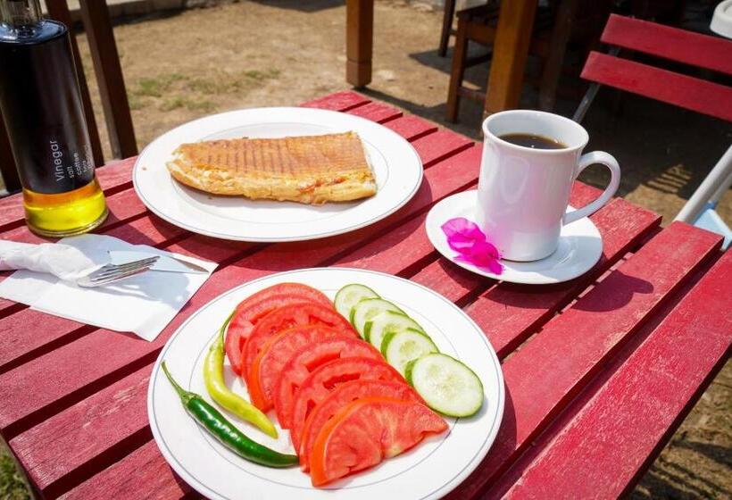 Akyaka Nehir Butik Otel