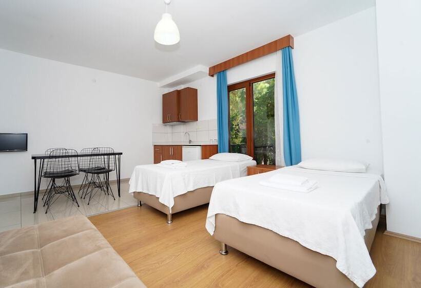 Akyaka Nehir Butik Otel