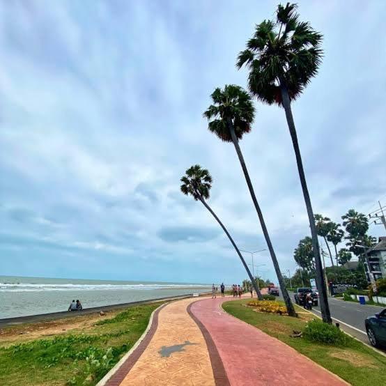 민박 ห้องพักบ้านริมหาด ปากน้ำปราณ