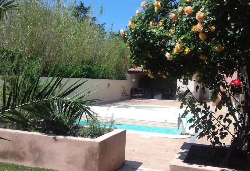 צימר Aux Portes De La Camargue