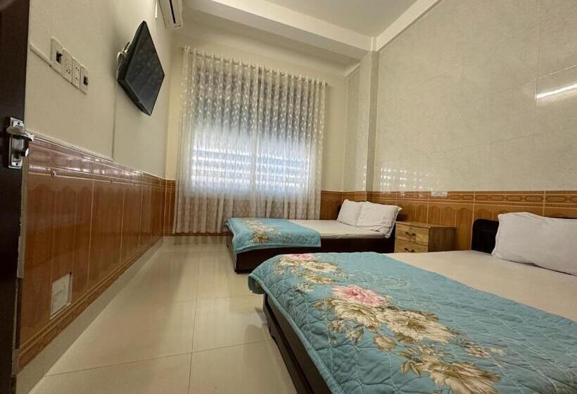 تختخواب و صبحانه Motel Hồ Xuân