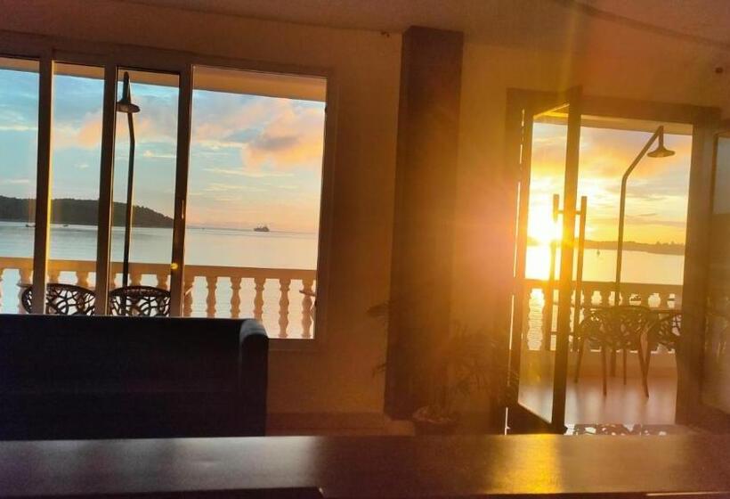 ベッドアンドブレックファースト Salt Life Port Blair