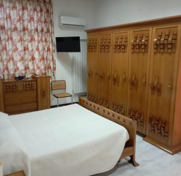 تختخواب و صبحانه Studio Notte Guest Rooms