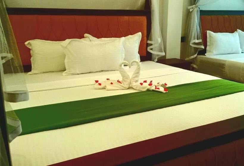 민박 Tharumini Villa