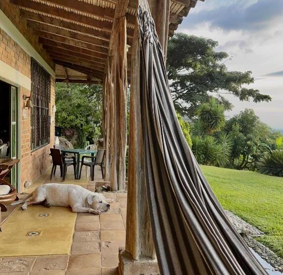 Bed and Breakfast Ventanas Parapente Boutique Club House