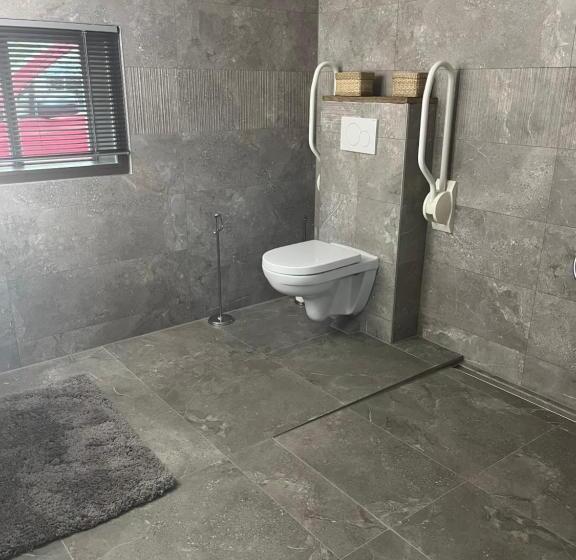 Bed & Breakfast+ De Kooimolen