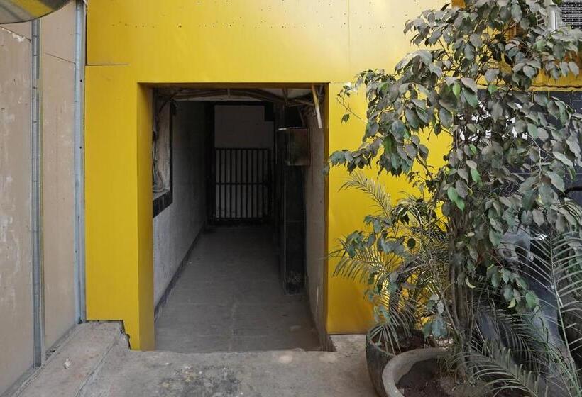 Collection O Hotel Relax Inn