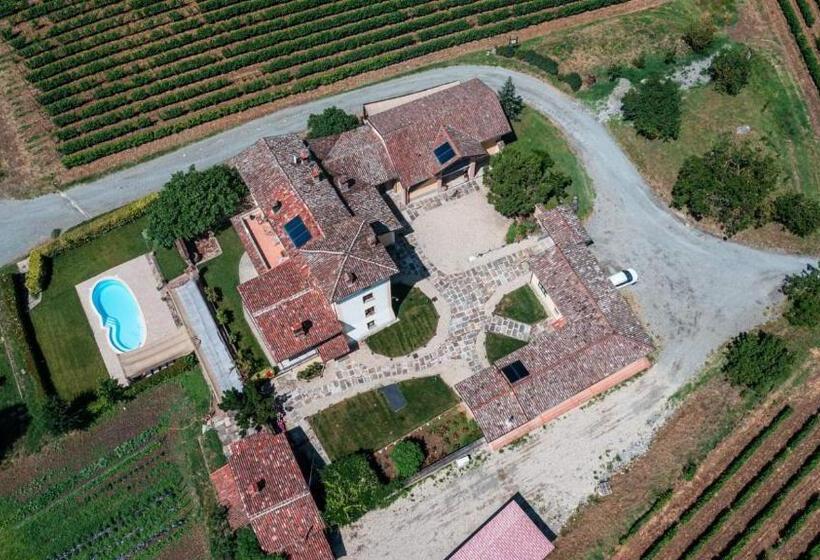 ホテル Fontanassa Ss