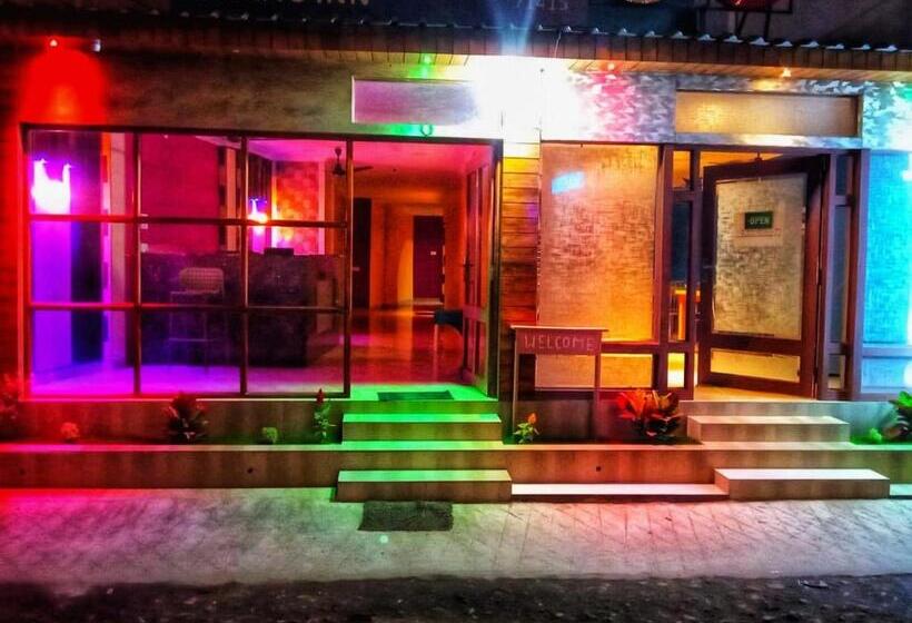 هتل Borasinn Guest House