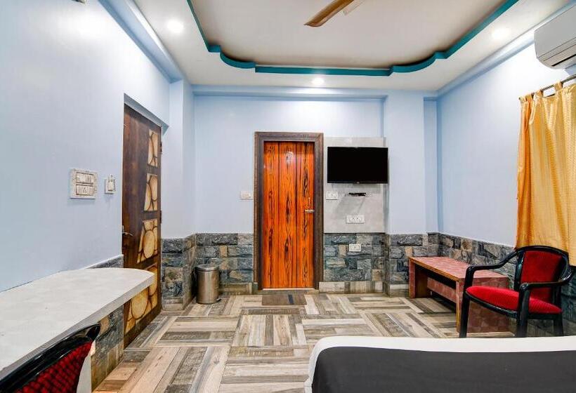 هتل Brill A G Star 500m From International Airport