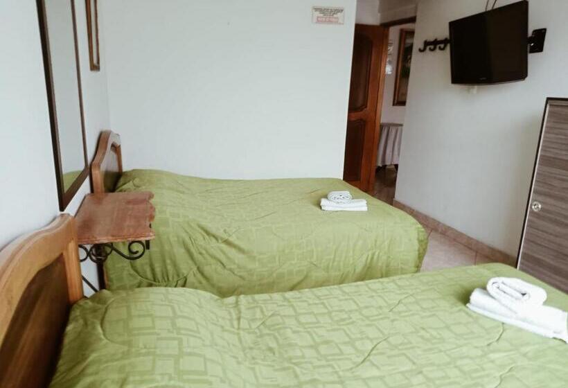 هتل Brisas Del Café