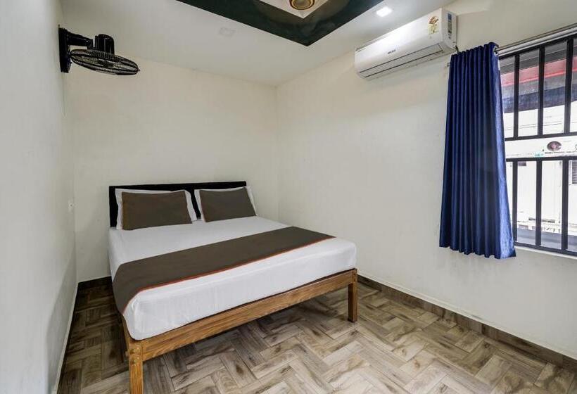 호텔 Collection O Buraimi Apartment