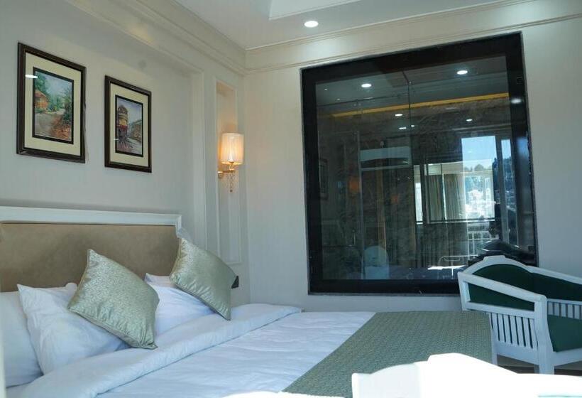 בית מלון כפרי Casa De Bello, Nainital, Near Kainchi Dham