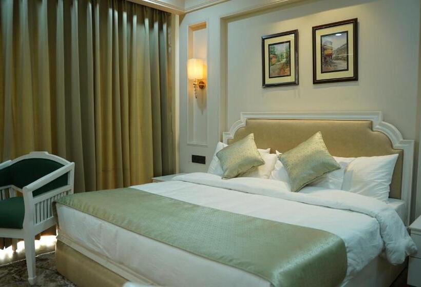 בית מלון כפרי Casa De Bello, Nainital, Near Kainchi Dham