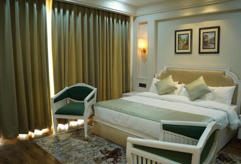 בית מלון כפרי Casa De Bello, Nainital, Near Kainchi Dham