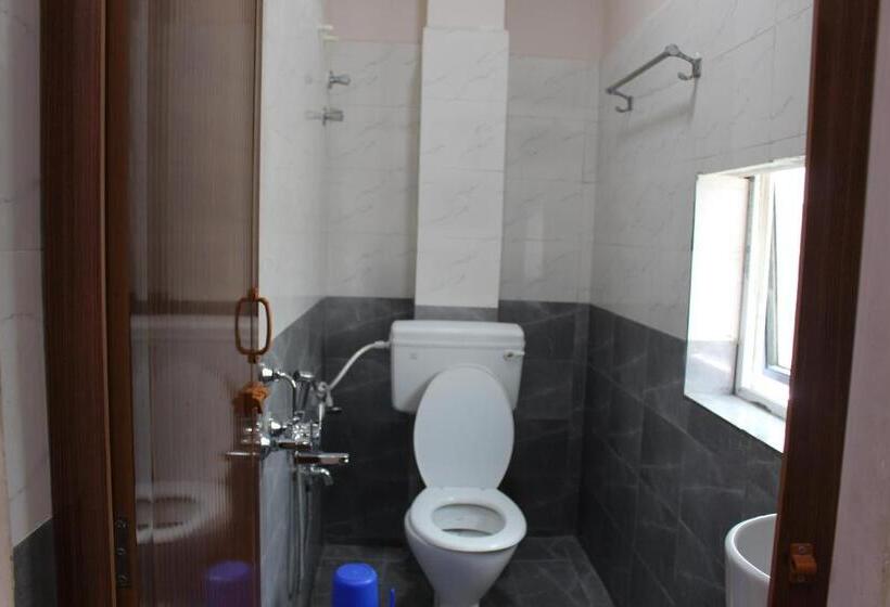 호텔 Chennai Palace