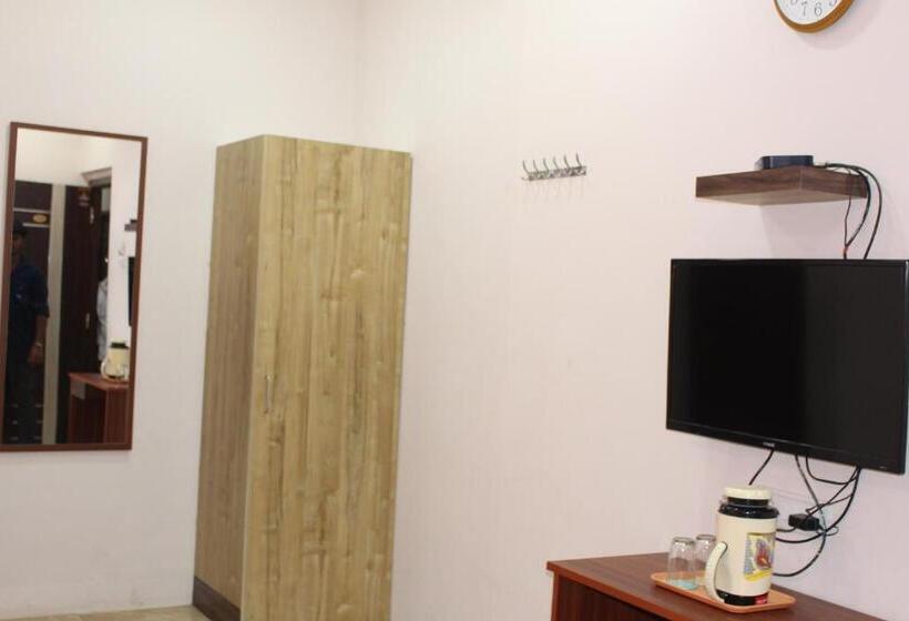 호텔 Chennai Palace