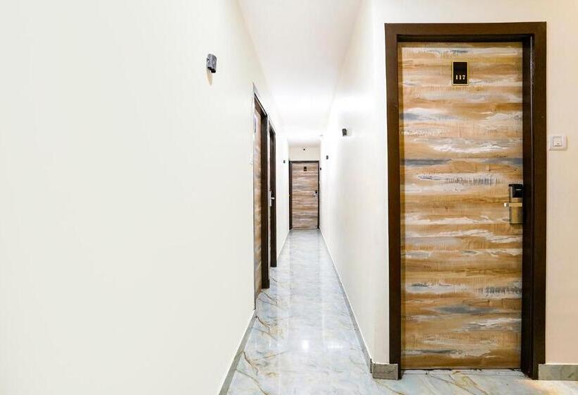 فندق Fabexpress Good Luck Residency   Nr Nesco Exhibition Center