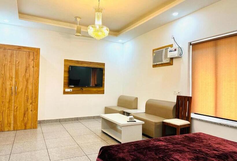 בית מלון כפרי Kusum