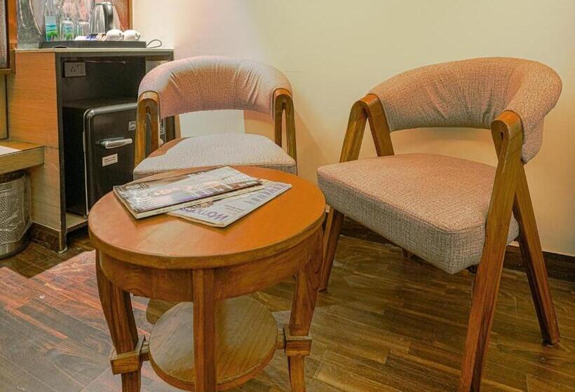 فندق Levelup Signature