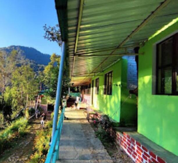 בית מלון כפרי Narayan Valley Resort , Sonprayag