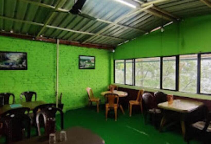 בית מלון כפרי Narayan Valley Resort , Sonprayag