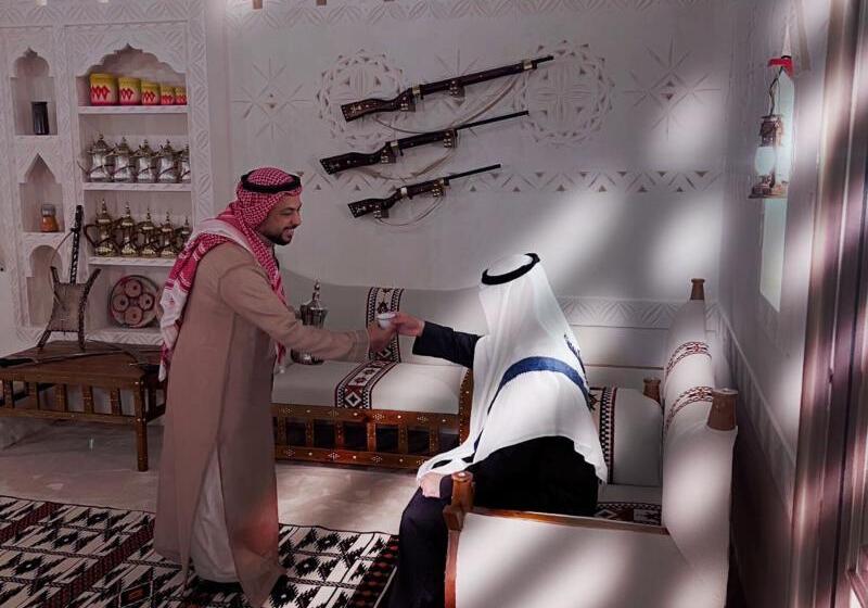 בית מלון כפרי Narcissus The Royal