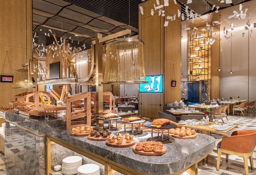 בית מלון כפרי Narcissus The Royal