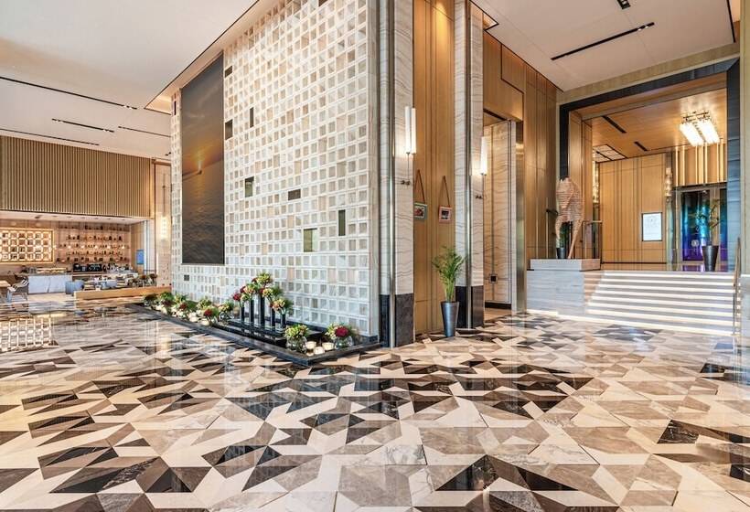 בית מלון כפרי Narcissus The Royal