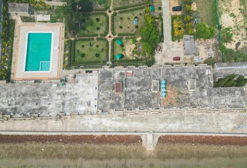 Отель Nilkantha