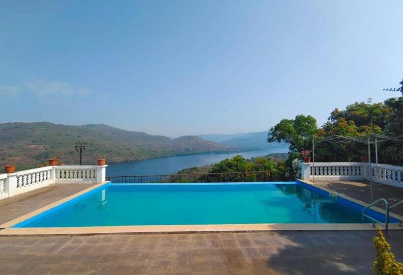 فندق On The High Ground Tourism Point