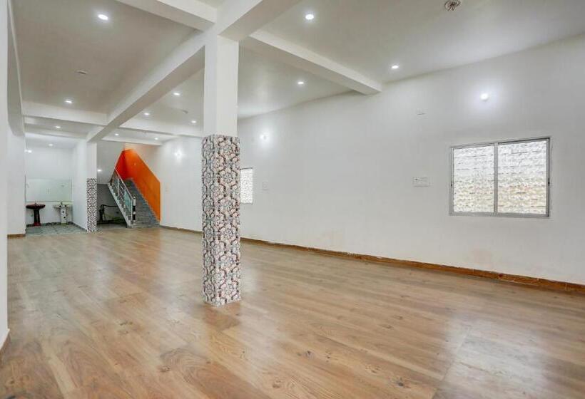 호텔 Shivansh Banquet And