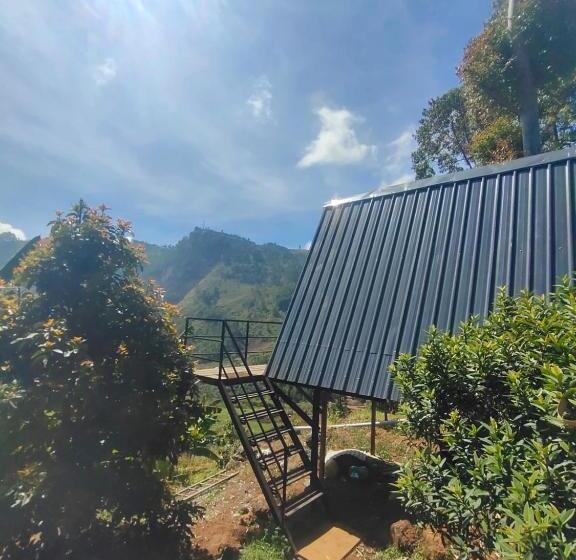 ホテル Papathi Farm House