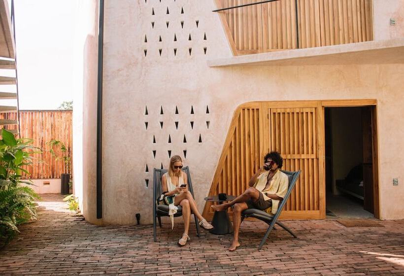 هتل Quiote Quiote