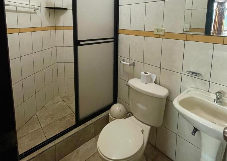 Отель Río Tena