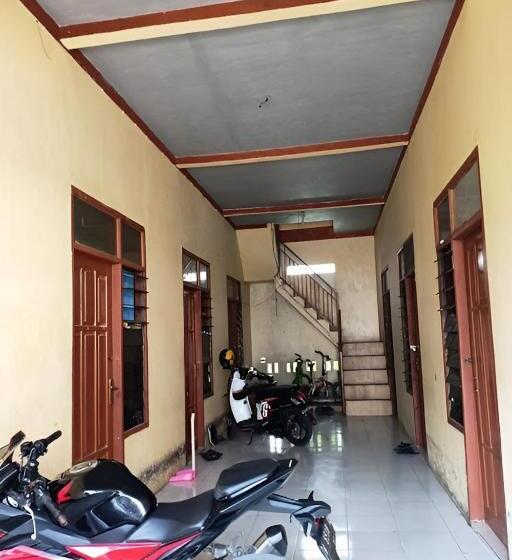 فندق Spot On 93685 Homestay Bu Sun Syariah