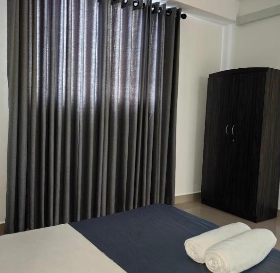 Отель Stayz By Gentz Residency